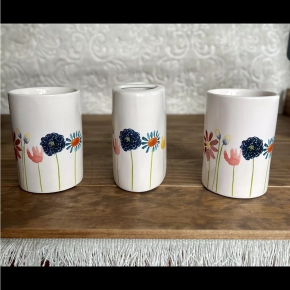 Rae Dunn Artisan Collection 3 Vanity Pieces Stuff & Brushes EUC Floral Holders - Picture 11 of 14